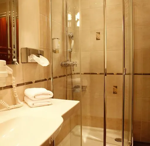 Rokokohaus מלון 3*